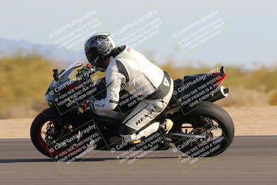 media/Nov-28-2022-Moto Forza (Mon) [[c5a51e62ca]]/A Group/Session 4 (Turn 8)/